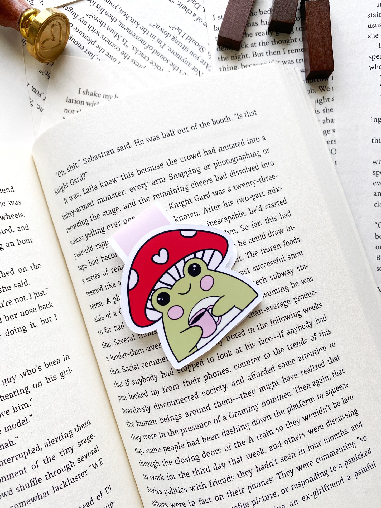 Frog Magnetic Bookmark